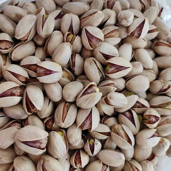 پسته فندقی اعلا با طعم متعادل و شور دلنشین